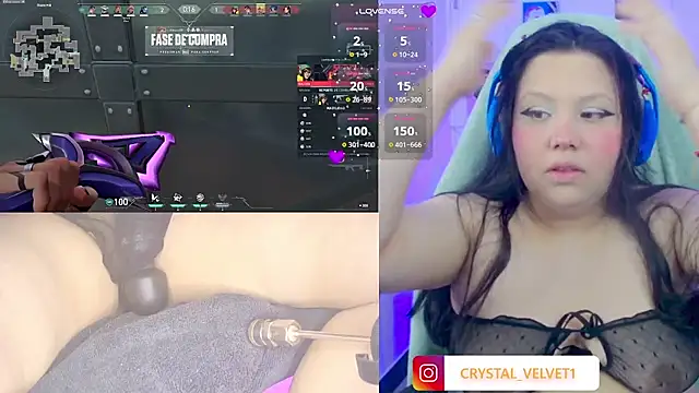 Snapshot of crystal7u7 chatting on 10-22-25, 08:41 crystal7u7 online show from 10-22-25, 08:41