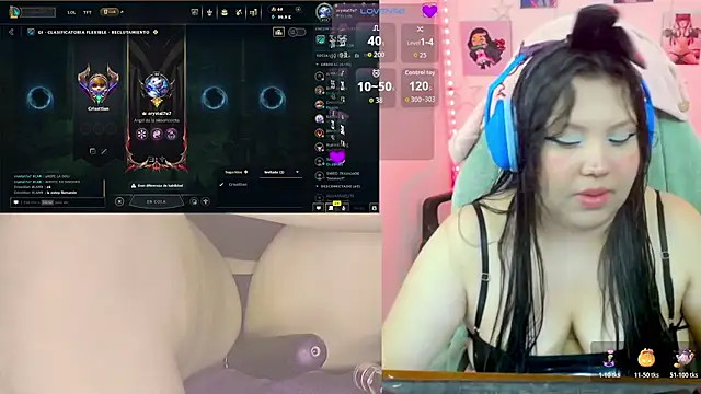 Snapshot of crystal7u7 chatting on 11-14-25, 08:18 crystal7u7 online show from 11-14-25, 08:18