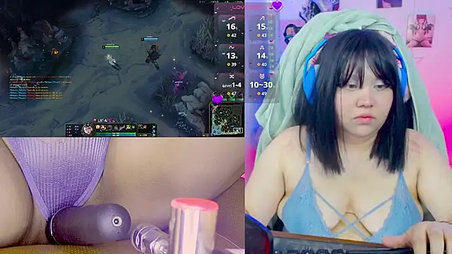 Snapshot of crystal7u7 chatting on 11-29-25, 09:29 crystal7u7 online show from 11-29-25, 09:29