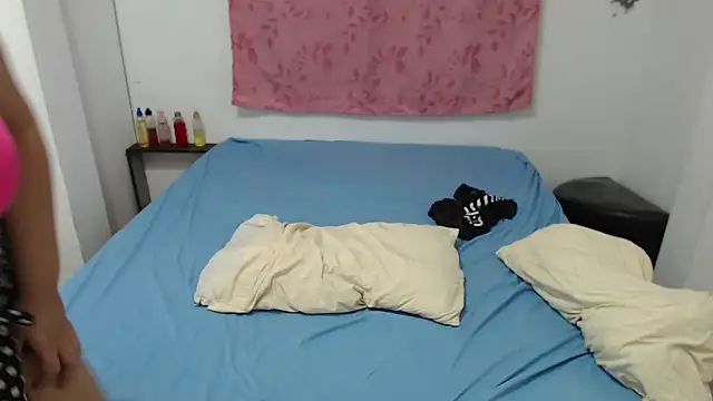 Snapshot of Selena_sweett chatting on 10-07-25, 04:09 Selena sweett online show from 10-07-25, 04:09