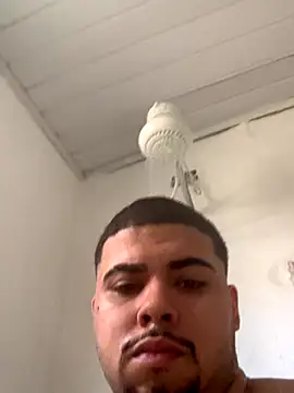 Snapshot of Casal_Safado_ chatting on 10-24-25, 05:31 Casal Safado  online show from 10-24-25, 05:31