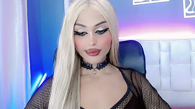 Snapshot of amal_baddell chatting on 01-14-25, 05:30 amal baddell online show from 01-14-25, 05:30