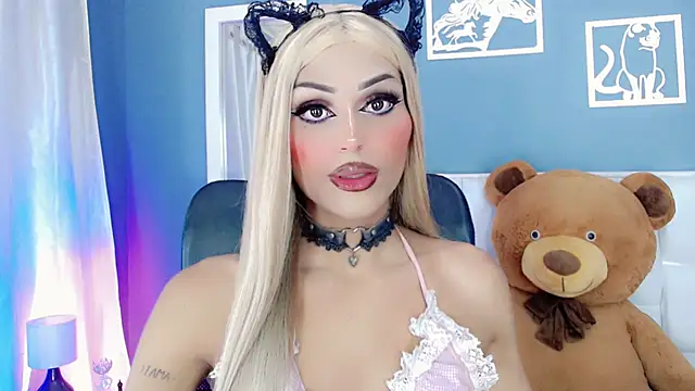 Snapshot of amal_baddell chatting on 02-04-25, 03:54 amal baddell online show from 02-04-25, 03:54