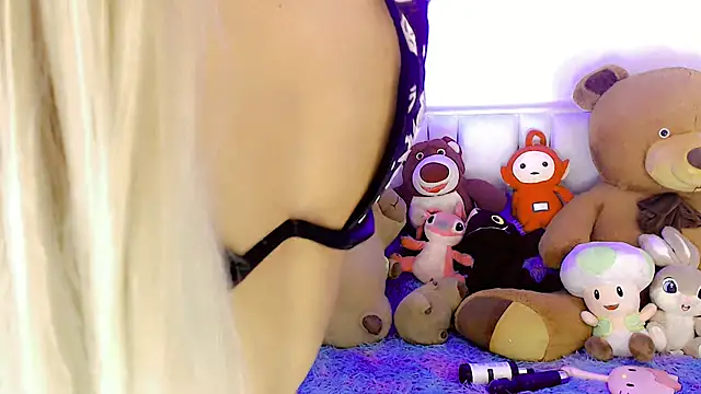 Snapshot of amal_baddell chatting on 03-03-25, 01:10 amal baddell online show from 03-03-25, 01:10