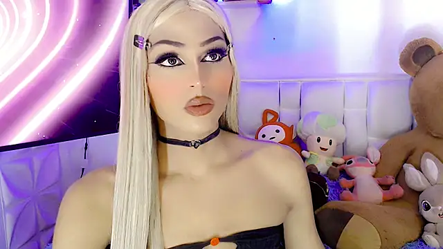 Snapshot of amal_baddell chatting on 03-11-25, 07:37 amal baddell online show from 03-11-25, 07:37