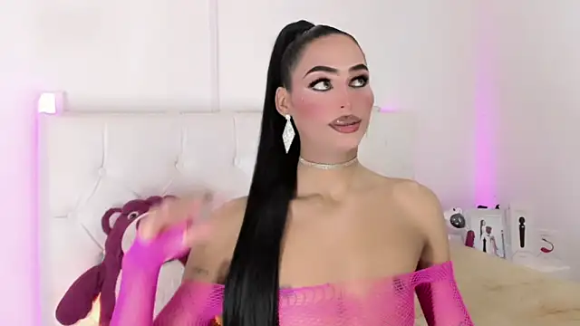 Snapshot of amal_baddell chatting on 11-29-25, 08:01 amal baddell online show from 11-29-25, 08:01