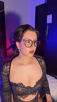 EmaSaenz online show from 12-15-25, 09:41