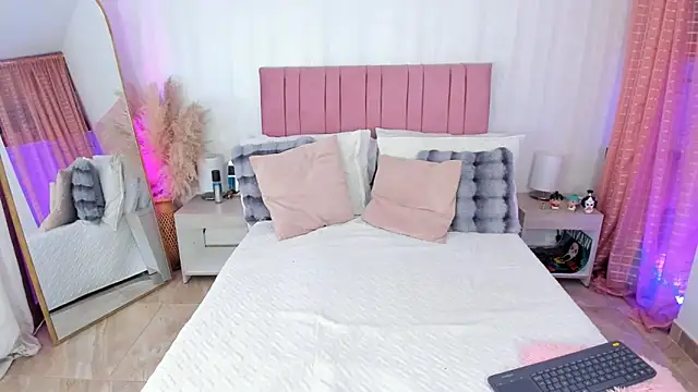 Snapshot of kath_rosee1 chatting on 02-09-25, 08:24 kath rosee1 online show from 02-09-25, 08:24