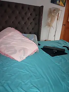 Snapshot of manuela_star chatting on 09-23-25, 09:40 manuela star online show from 09-23-25, 09:40