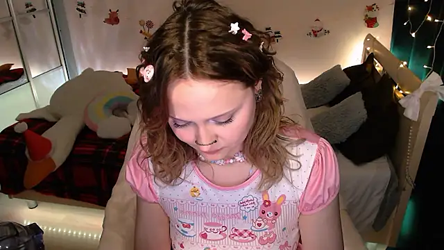 Snapshot of MariaMango chatting on 12-04-24, 03:59 MariaMango online show from 12-04-24, 03:59