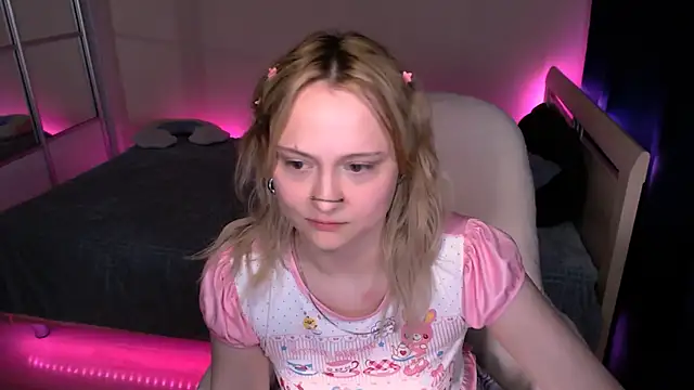 Snapshot of MariaMango chatting on 01-18-25, 12:57 MariaMango online show from 01-18-25, 12:57