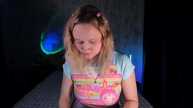 Snapshot of MariaMango chatting on 02-12-25, 02:35 MariaMango online show from 02-12-25, 02:35