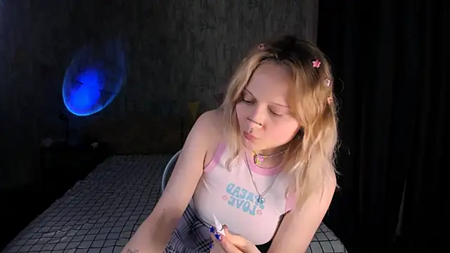 Snapshot of MariaMango chatting on 02-12-25, 10:59 MariaMango online show from 02-12-25, 10:59