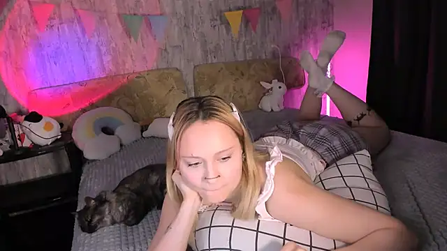 Snapshot of MariaMango chatting on 03-08-25, 01:06 MariaMango online show from 03-08-25, 01:06