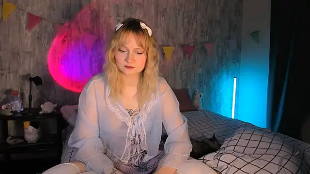 Snapshot of MariaMango chatting on 03-15-25, 08:43 MariaMango online show from 03-15-25, 08:43