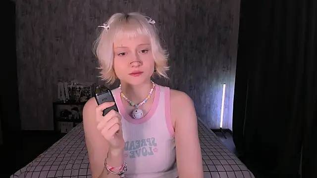 Snapshot of MariaMango chatting on 10-01-25, 02:39 MariaMango online show from 10-01-25, 02:39