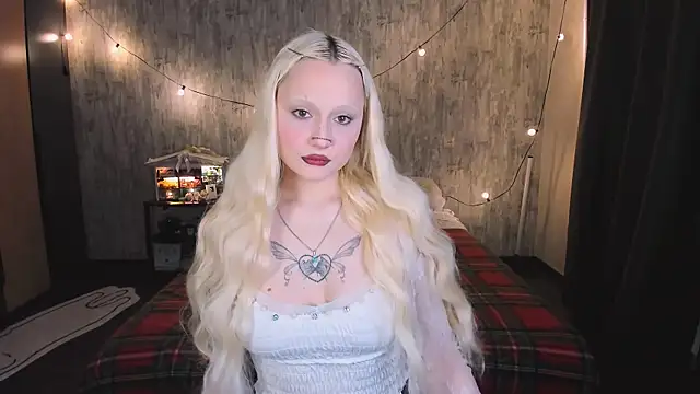 MariaMango online show from 11-21-25, 02:43