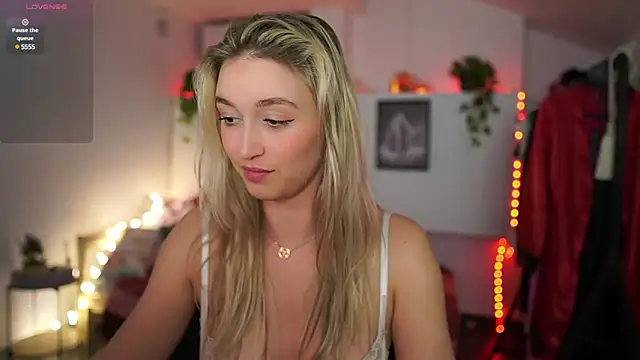 Alexis   Texas online show from 01-12-25, 10:22