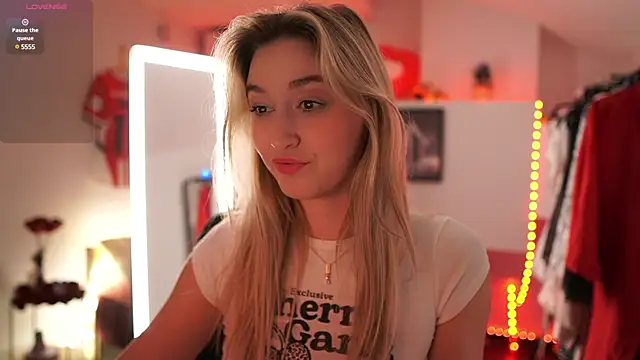 Alexis   Texas online show from 02-28-25, 10:17