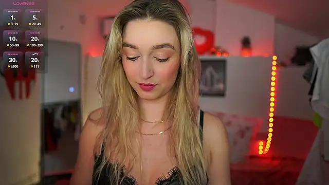 Alexis   Texas online show from 03-12-25, 07:49