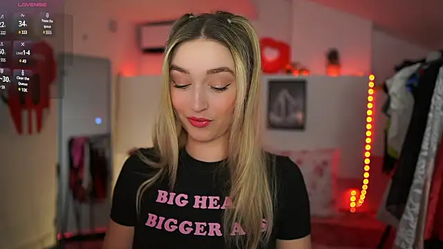 Alexis   Texas online show from 03-18-25, 07:20