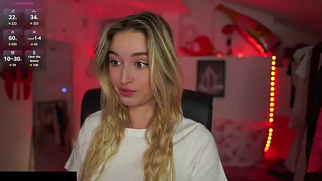 Alexis   Texas online show from 09-20-25, 01:23