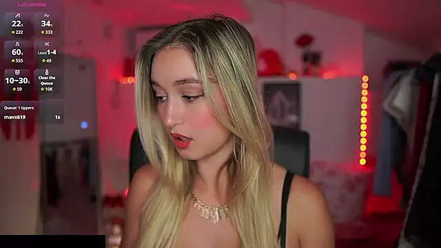 Alexis   Texas online show from 10-07-25, 01:08