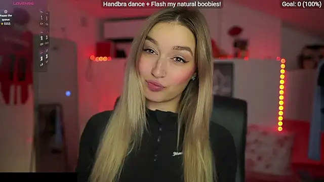 Alexis   Texas online show from 10-24-25, 06:04