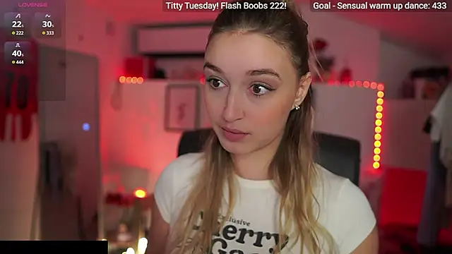 Alexis   Texas online show from 11-25-25, 02:17