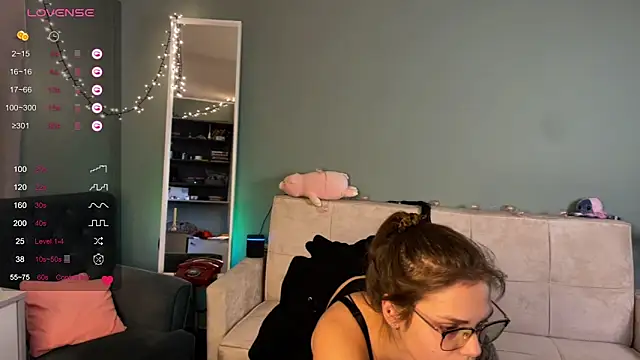 Snapshot of HumbleJess chatting on 04-29-26, 04:11 HumbleJess online show from 04-29-26, 04:11