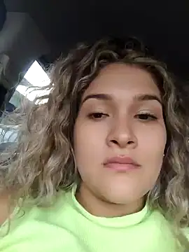 Sara smiiith211 online show from 12-13-24, 09:41