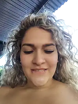 Sara smiiith211 online show from 12-29-24, 10:25