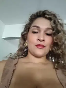 Sara smiiith211 online show from 01-04-25, 09:52