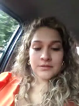 Sara smiiith211 online show from 01-12-25, 10:43