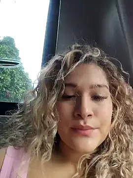 Sara smiiith211 online show from 01-24-25, 04:39