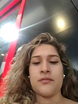 Sara smiiith211 online show from 01-26-25, 10:24