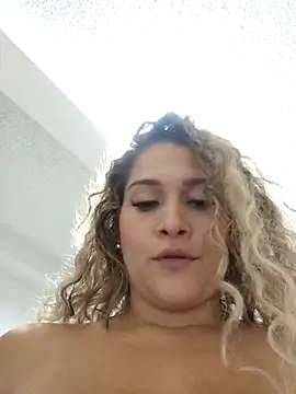 Sara smiiith211 online show from 03-02-25, 04:07