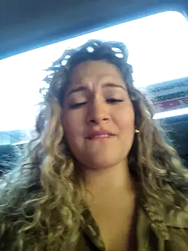 Sara smiiith211 online show from 03-13-25, 10:43