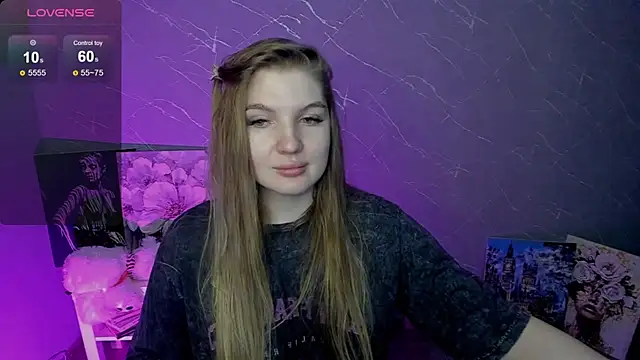 Snapshot of lily_williamss chatting on 05-18-26, 04:07 lily williamss online show from 05-18-26, 04:07