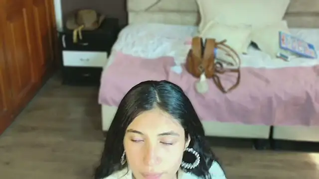 Ambarross online show from 12-16-24, 07:10