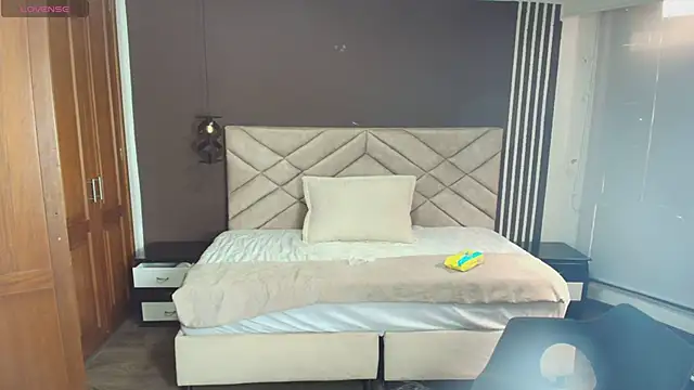 Ambarross online show from 01-06-25, 07:13