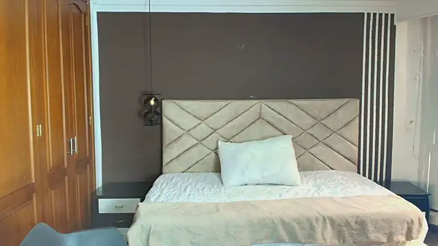 Ambarross online show from 01-17-25, 07:05