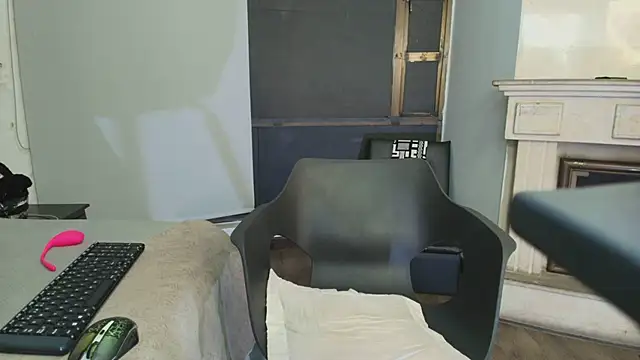 Ambarross online show from 03-16-25, 01:28