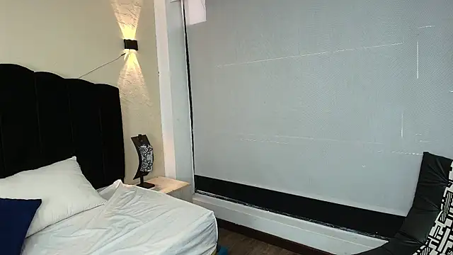 Ambarross online show from 10-15-25, 07:14