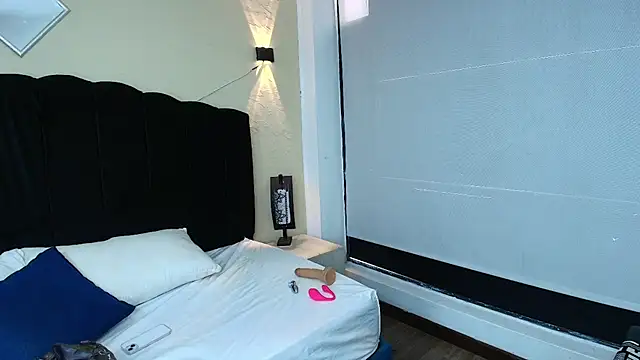 Ambarross online show from 10-20-25, 07:25