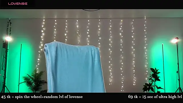 Alicia x art online show from 03-25-26, 10:05