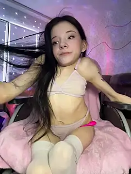 MiniSophiaa online show from 01-20-25, 09:24