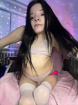 MiniSophiaa online show from 01-20-25, 01:11