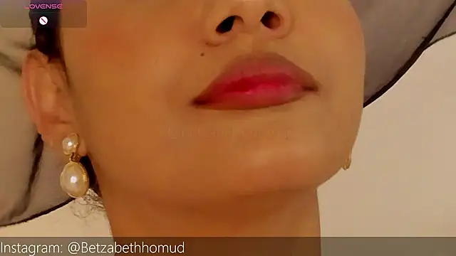 Snapshot of BetzabethHomud0 chatting on 03-28-26, 04:39 BetzabethHomud0 online show from 03-28-26, 04:39