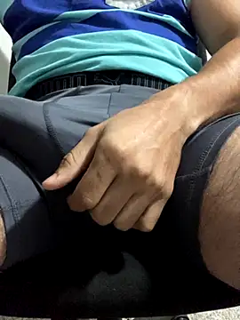 Snapshot of Coelho05 chatting on 10-23-25, 12:32 Coelho05 online show from 10-23-25, 12:32